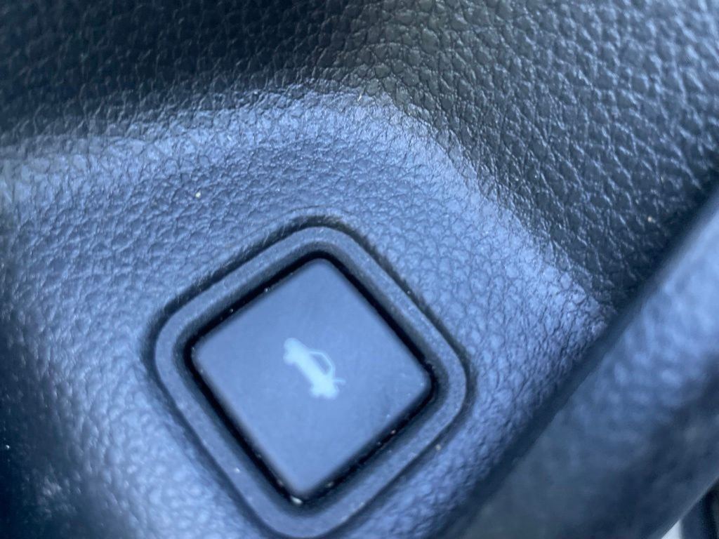 Used 2018 Crystal Black Pearl Honda Sport image 21