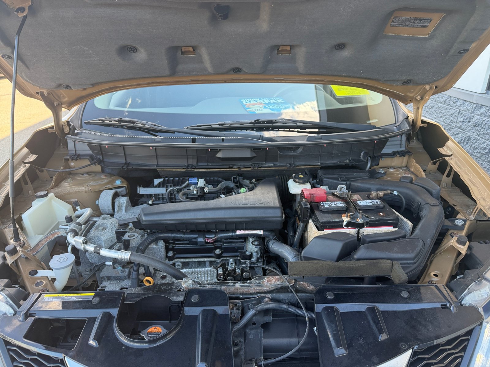 Used 2014 Saharan Sun Nissan S image 6
