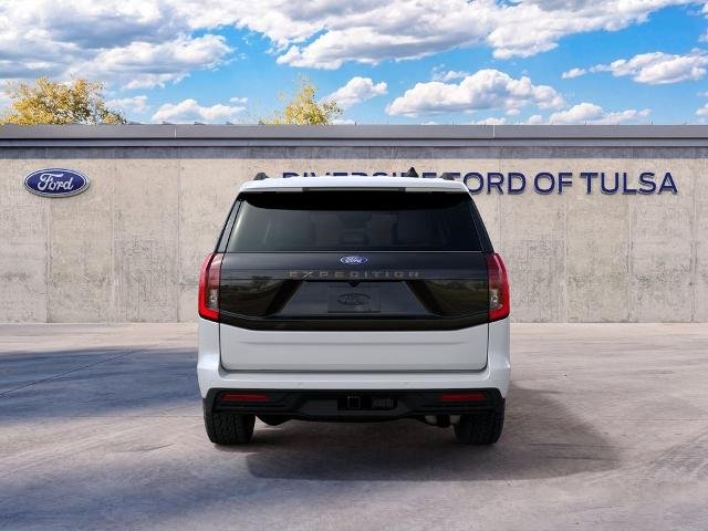 New 2027 Star White Metallic Tri-Coat Ford Tremor® image 28