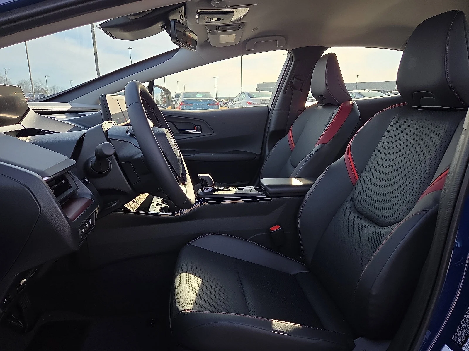 2026 Toyota Prius Plug-in Hybrid XSE - Photo 9