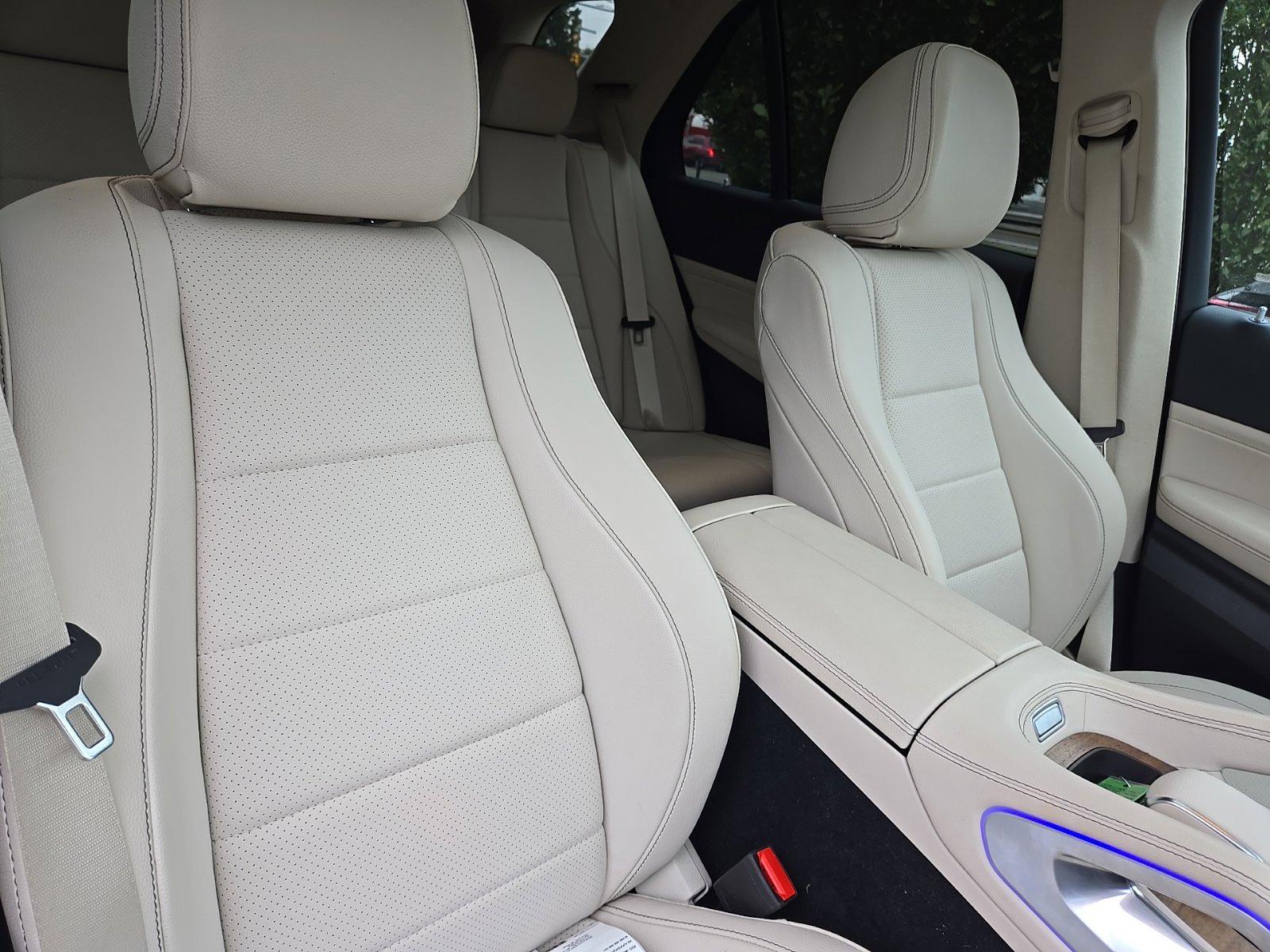 Certified Used 2025 White Mercedes-Benz GLE 450e image 11