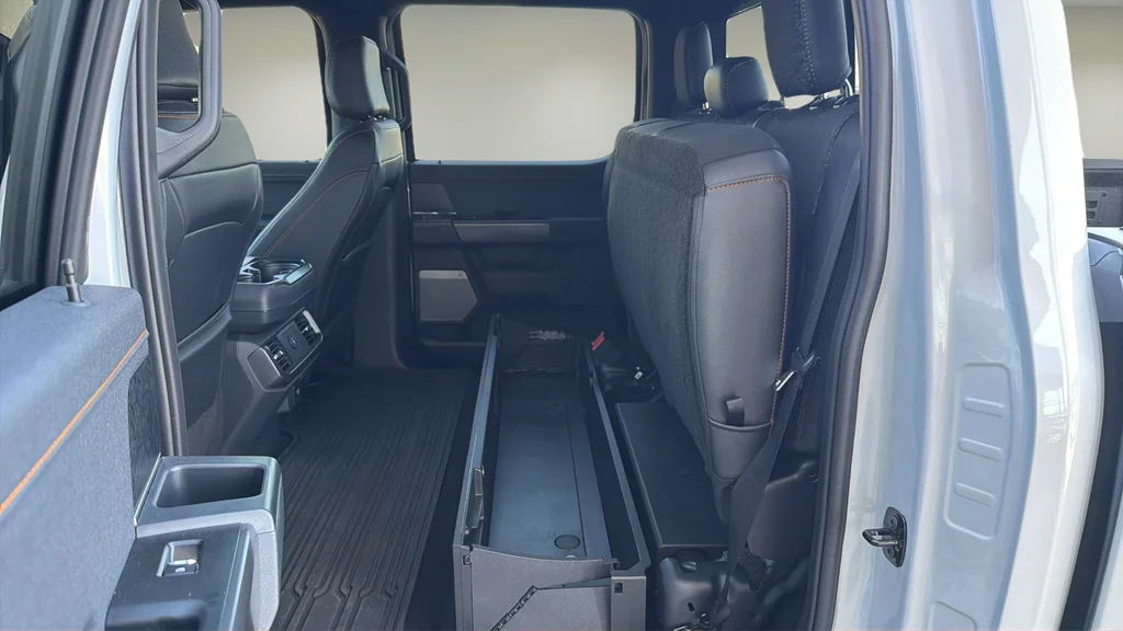 Used 2025 White Ford Tremor image 19