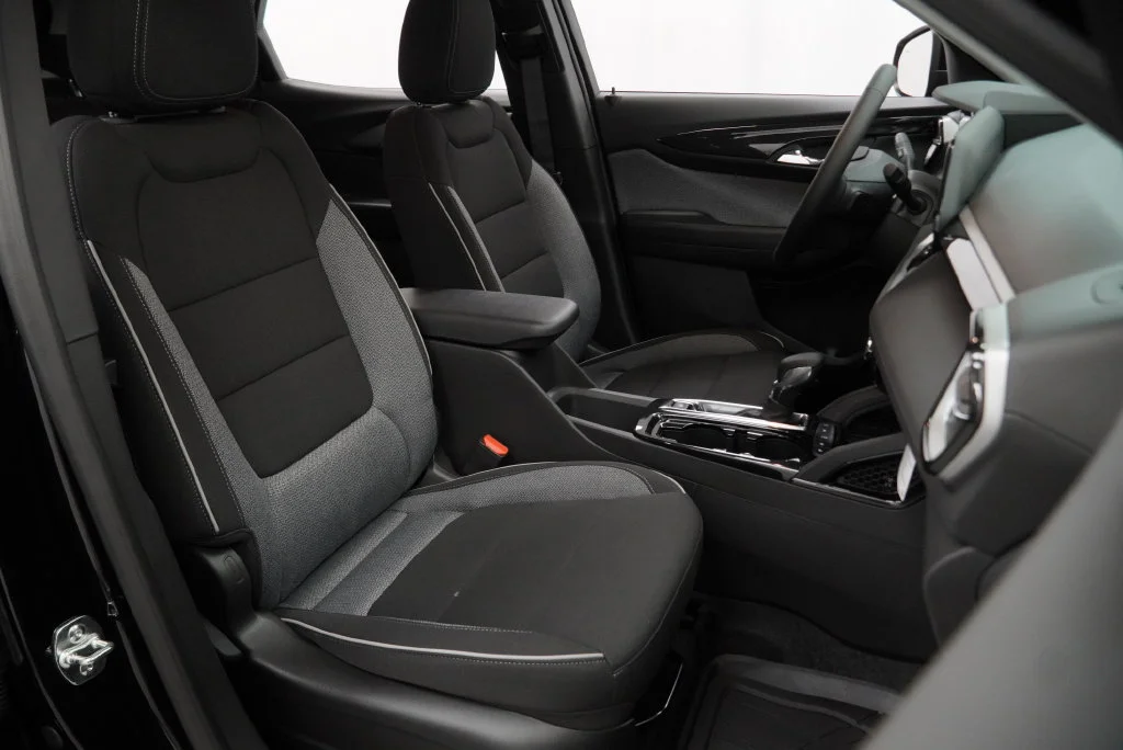 New 2026 Mosaic Black Metallic Chevrolet LT image 33