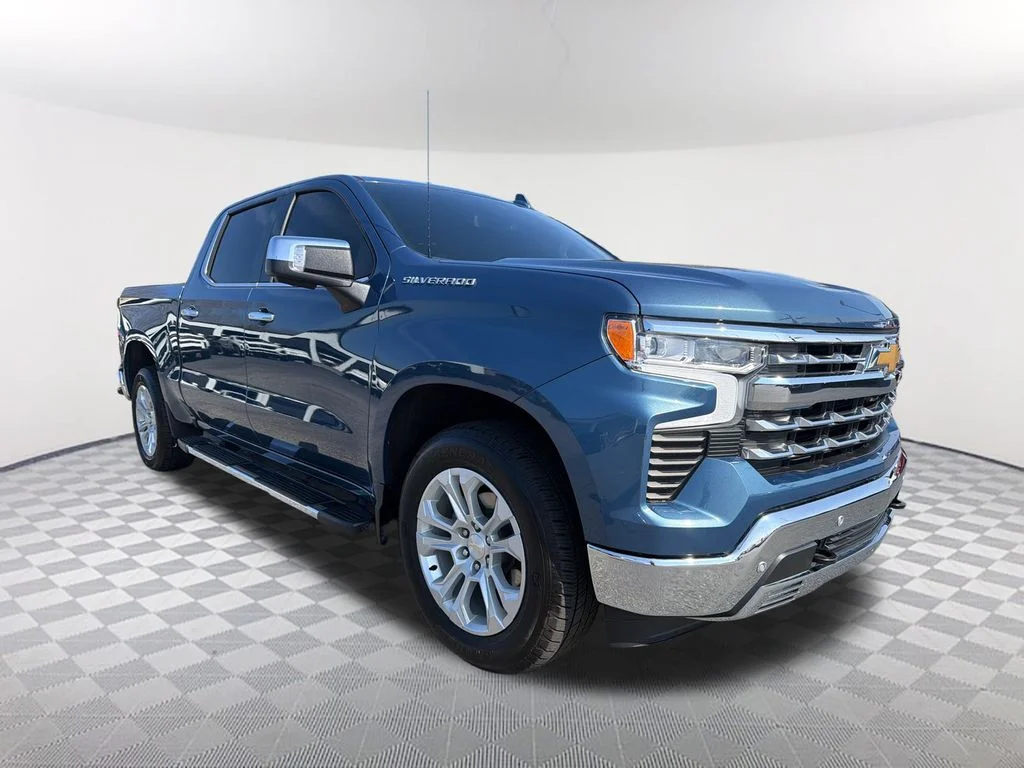 Used 2024 Blue Chevrolet LTZ image 3