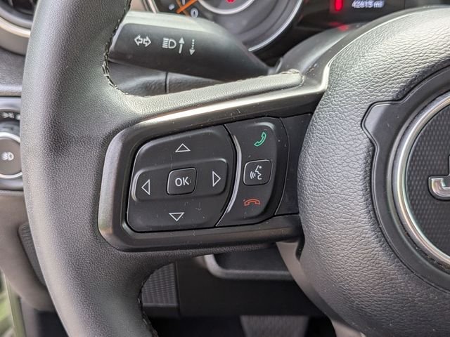 Used 2023 Green Jeep Sport S image 17