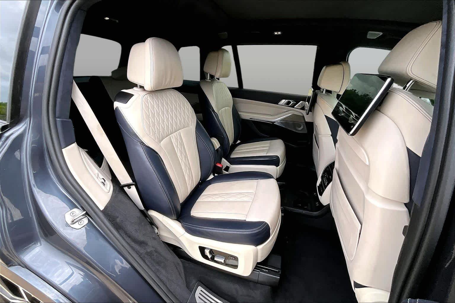 Used 2019 Arctic Gray Metallic BMW xDrive50i image 20