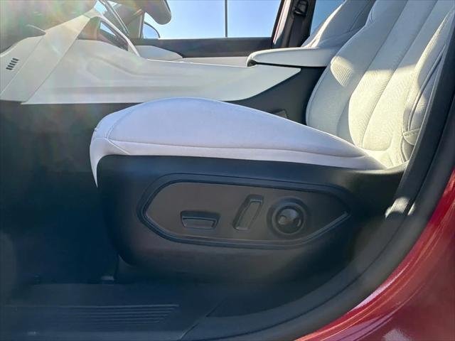 New 2026 Red Hot Pearlcoat Jeep Laredo image 19