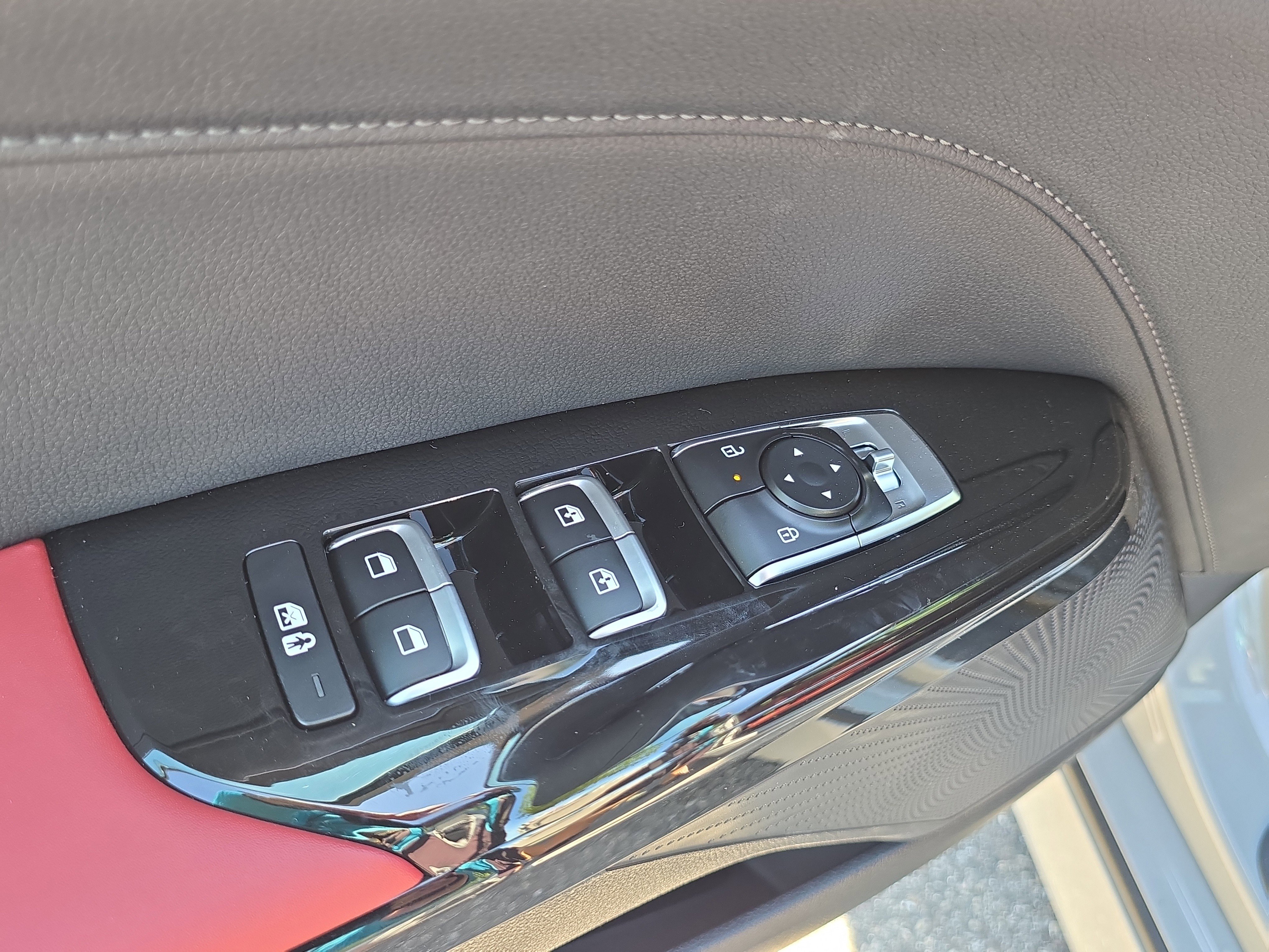 New 2026 Wolf Gray Kia GT-Line FWD image 19