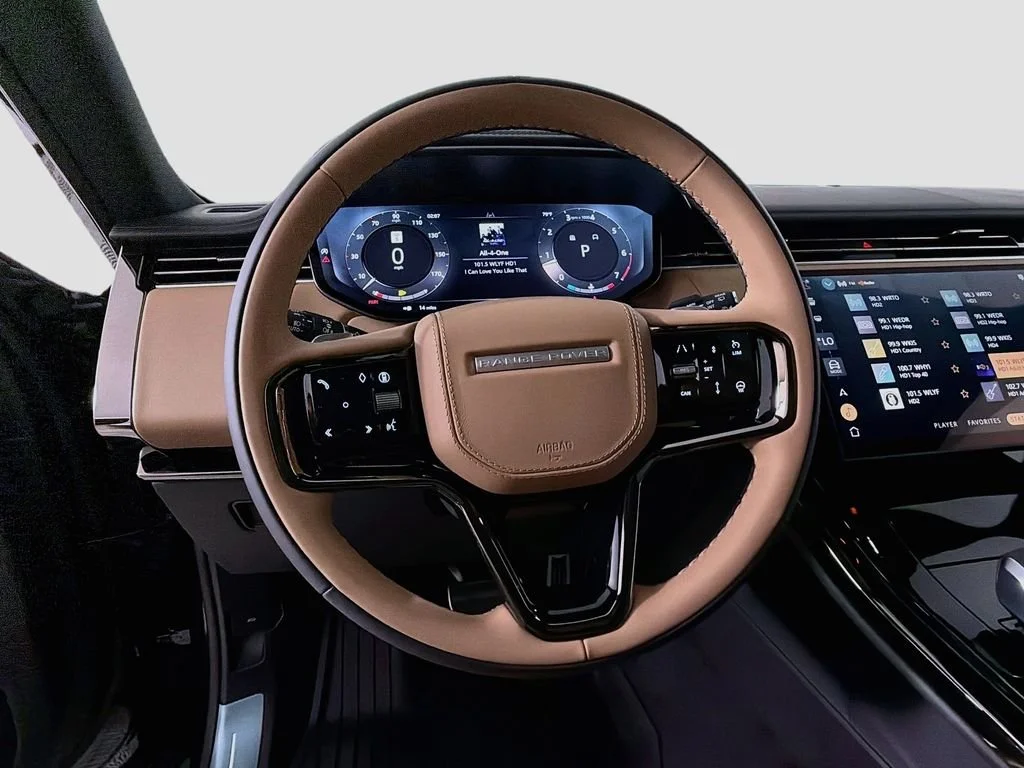 New 2026 Santorini Black LAND ROVER Dynamic SE image 11