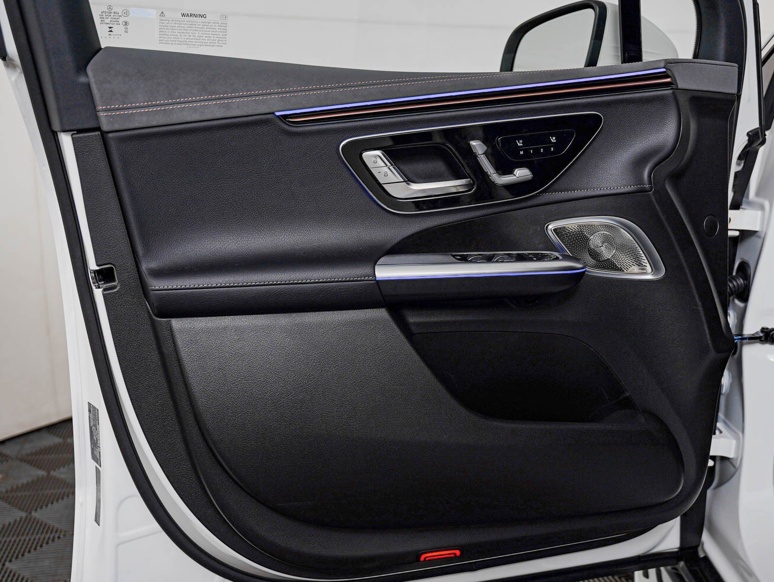 New 2026 Polar White Mercedes-Benz EQE 320 image 18