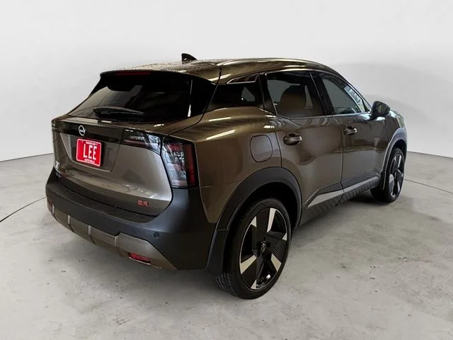 New 2026 Canyon Bronze Nissan SR image 5