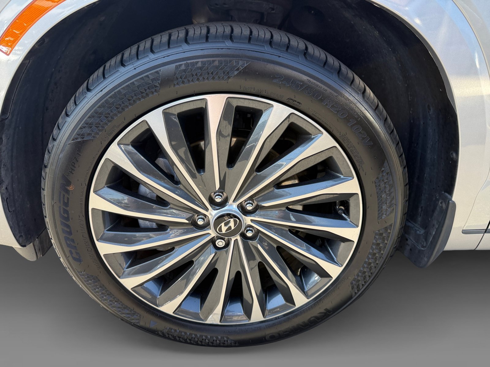 Certified Used 2023 Silver Hyundai Calligraphy image 9