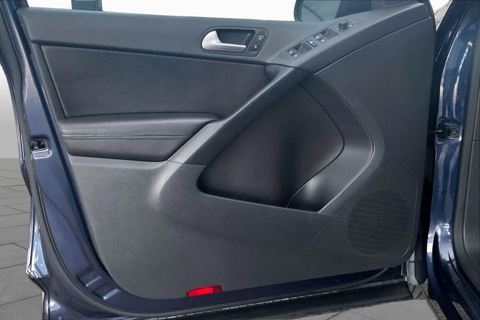 Used 2016 Night Blue Metallic Volkswagen S image 22