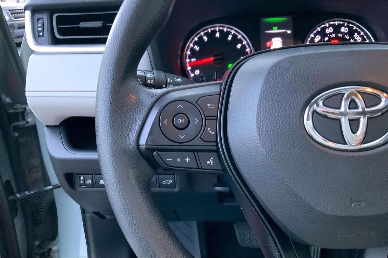 Used 2020 Lunar Rock Toyota XLE image 23