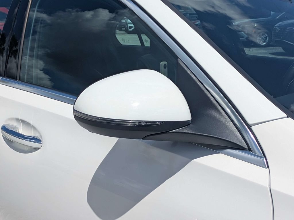 2024 Mercedes-Benz C-Class Sedan C 300 - Photo 10