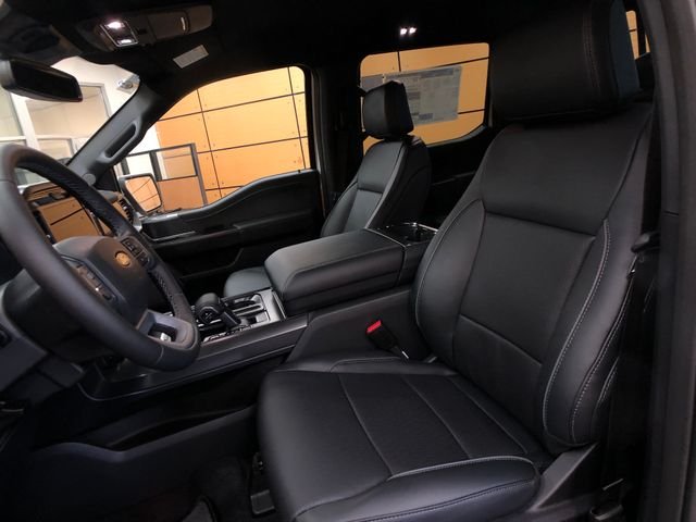 New 2026 Oxford White Ford Lariat® image 10