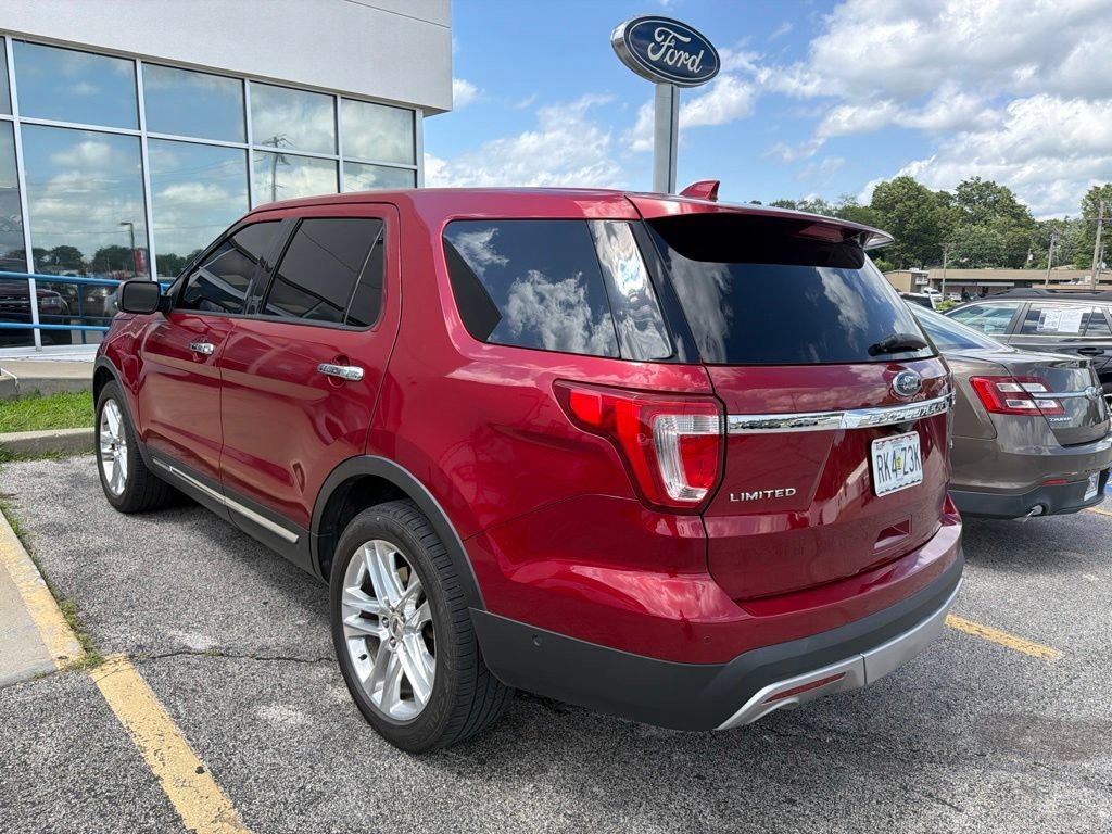 Used 2016 Ruby Red Metallic Ford Limited image 6