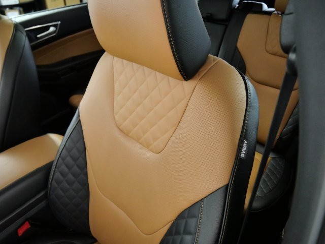 Used 2024 White Ford Titanium image 16