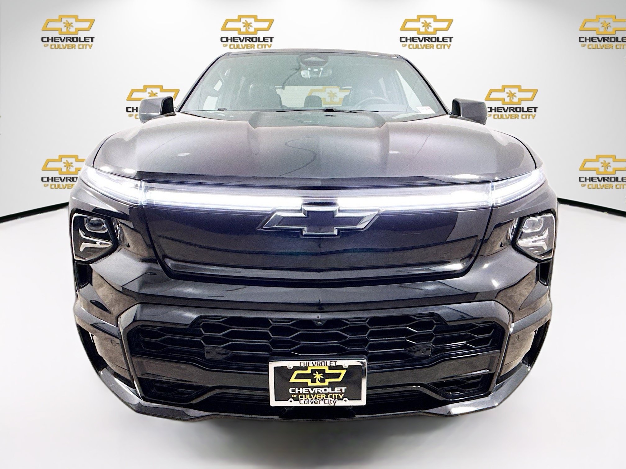 Used 2024 Chevrolet Silverado EV RST with VIN 1GC40ZEL4RU300512 for sale in Culver City, CA