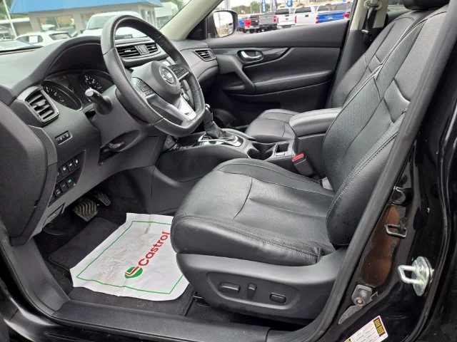 Used 2019 Black Nissan SL image 10