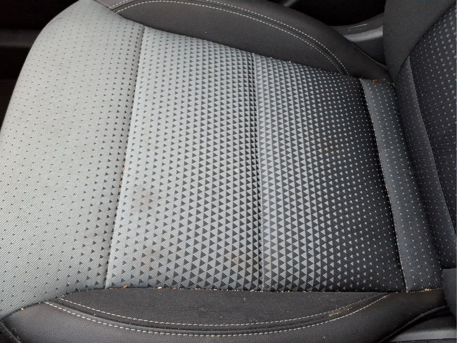 Used 2025 Sterling Gray Metallic Chevrolet LT image 25