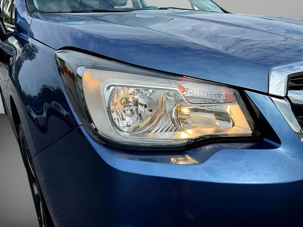 Used 2017 Quartz Blue Subaru 2.5i Premium image 31