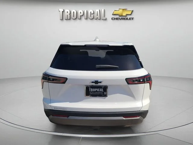 New 2027 Summit White Chevrolet LT image 4