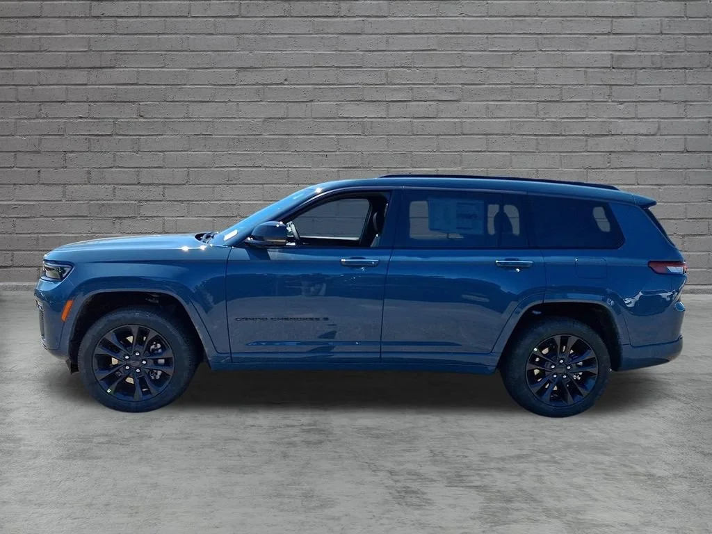 New 2026 Steel Blue Jeep Limited Reserve image 5