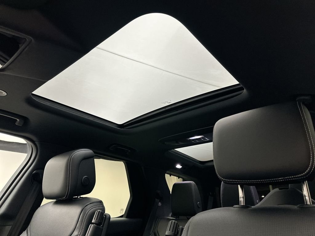 New 2026 Carpathian Grey Land Rover S image 11