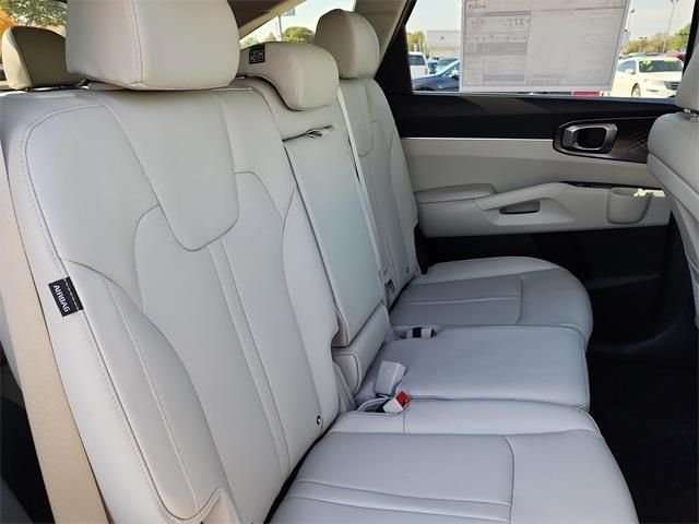 2026 Kia Sorento EX Hybrid - Photo 19