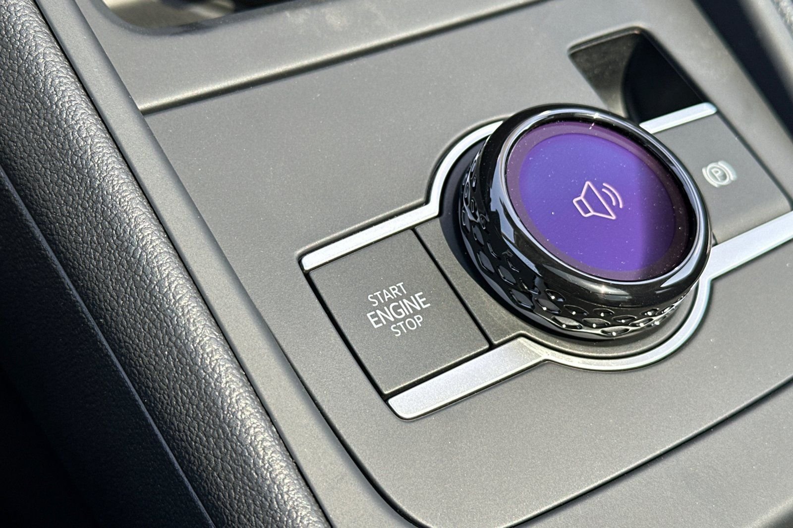 New 2026  Volkswagen 2.0T SE image 22
