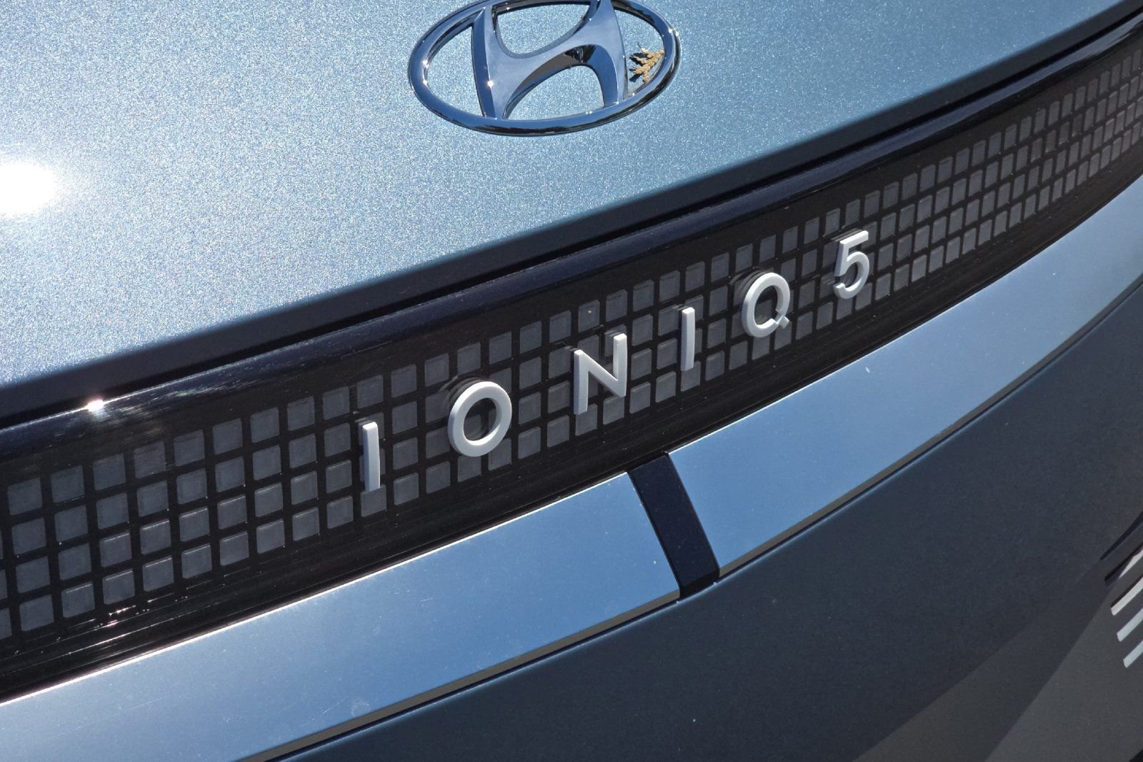 Used 2024 Blue Hyundai Limited image 34