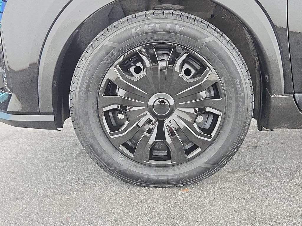 2024 Nissan Kicks S - Photo 36
