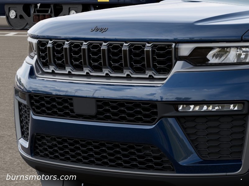New 2026 Fathom Blue Pearl-Coat Exterior Paint Jeep Limited image 11