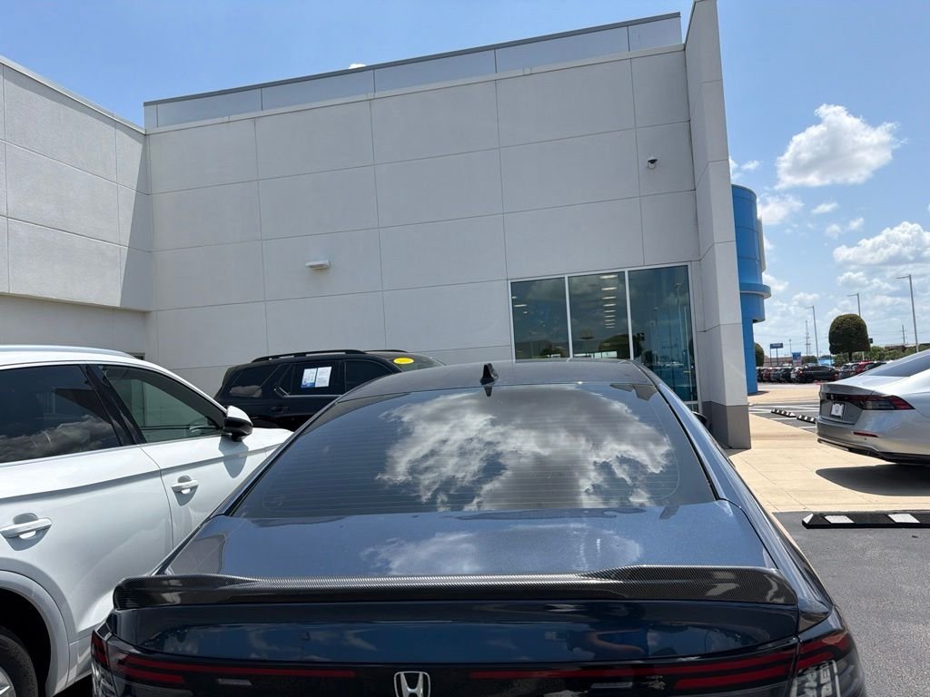 Certified Used 2025 Canyon River Blue Metallic Honda 1.5T SE image 5