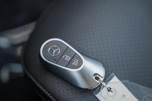 New 2026  Mercedes-Benz C 300 image 92
