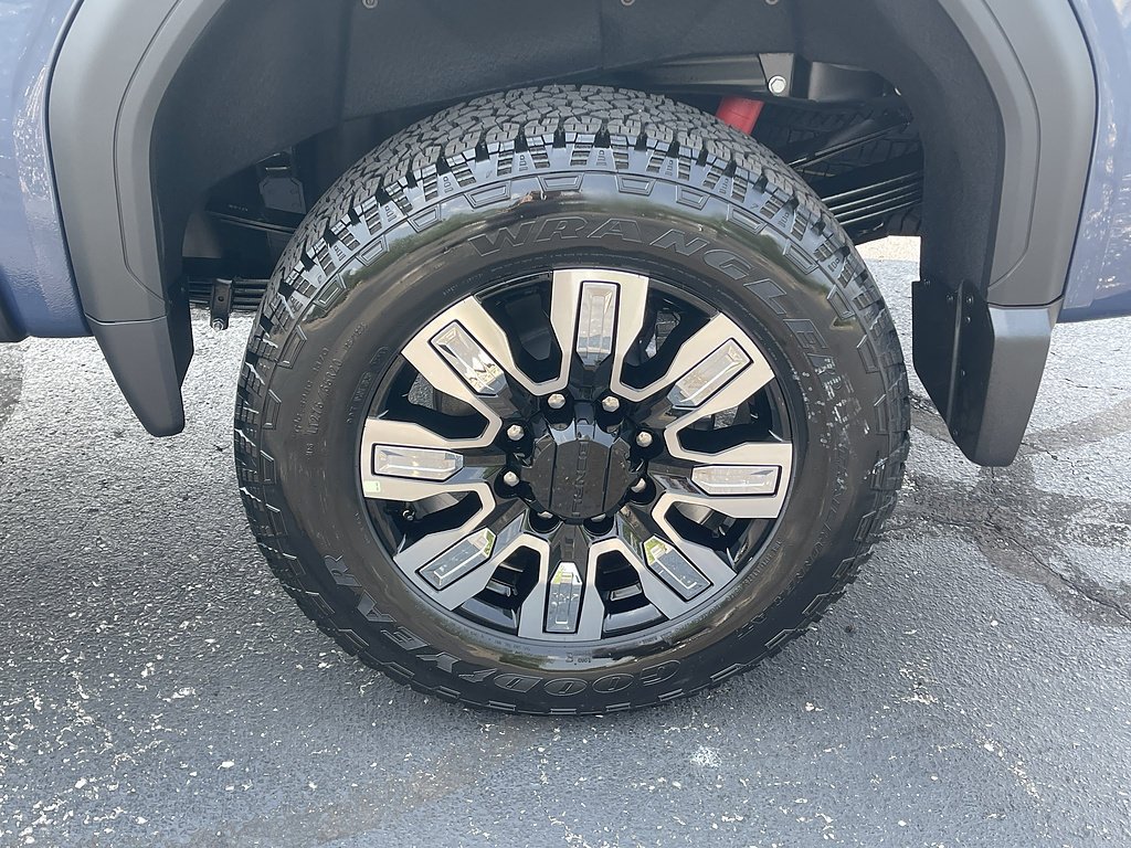 2026 GMC Sierra 3500HD Denali - Photo 14