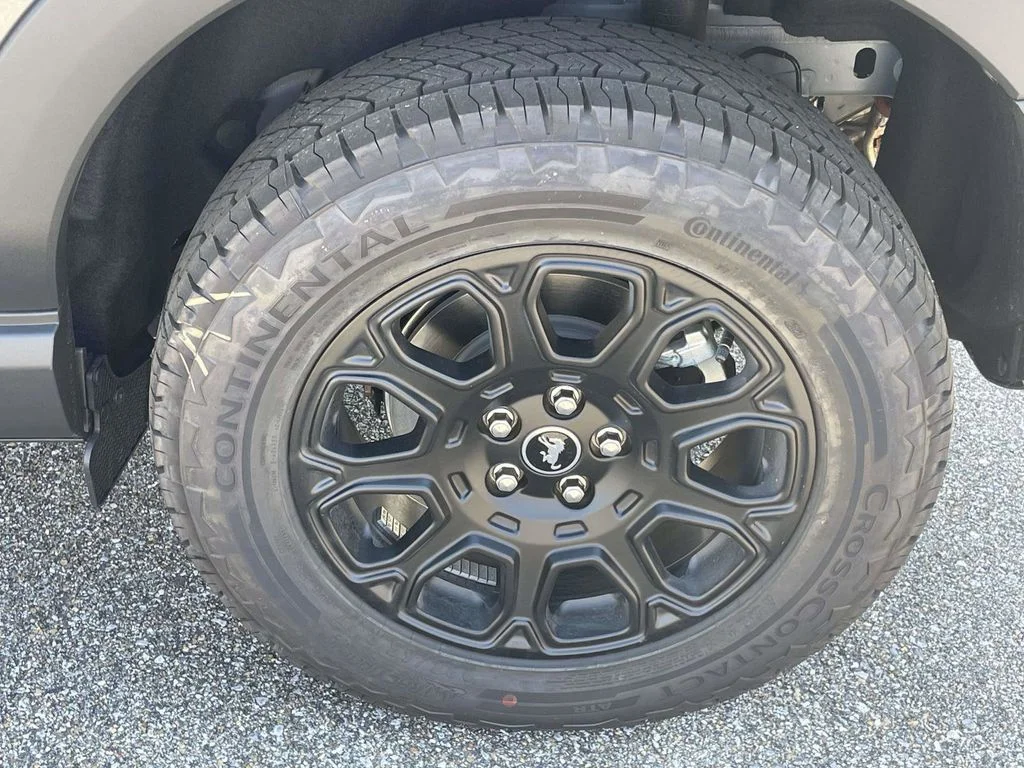 New 2025 Carbonized Gray Metallic Ford Badlands® image 9