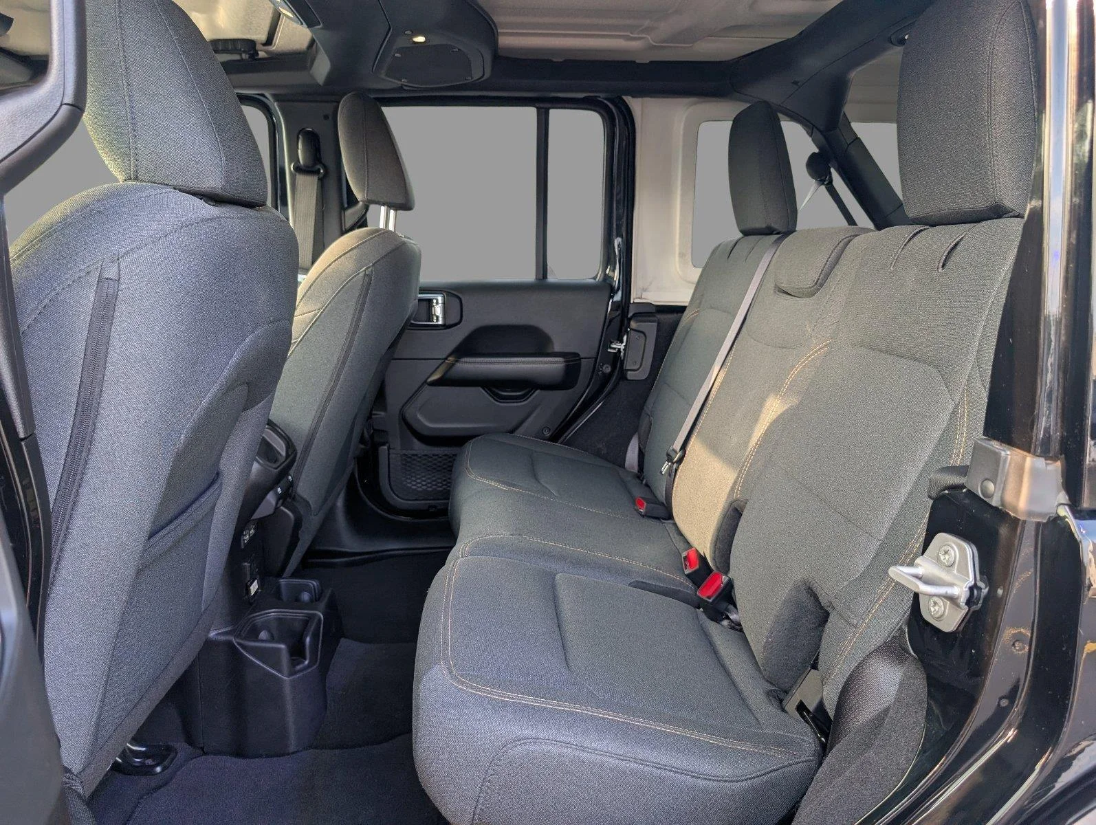 Used 2025 Black Clearcoat Jeep Sahara image 33