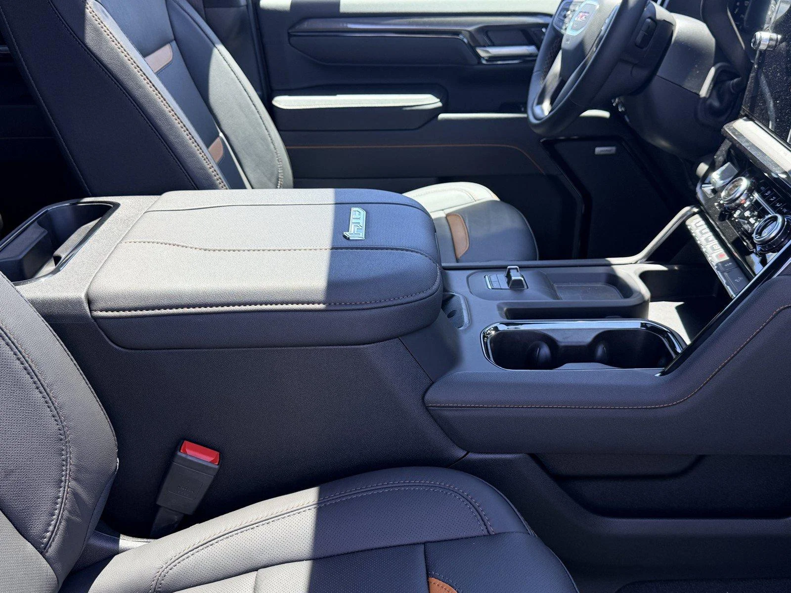 New 2026 Onyx Black GMC AT4 image 8