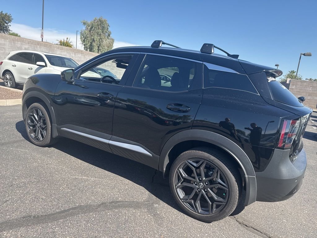 Used 2025 Black Nissan SR image 4