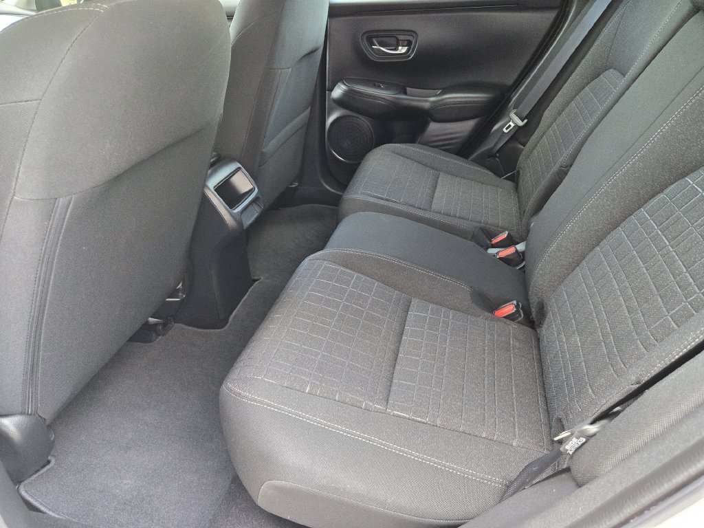 Used 2024 White Honda LX image 23