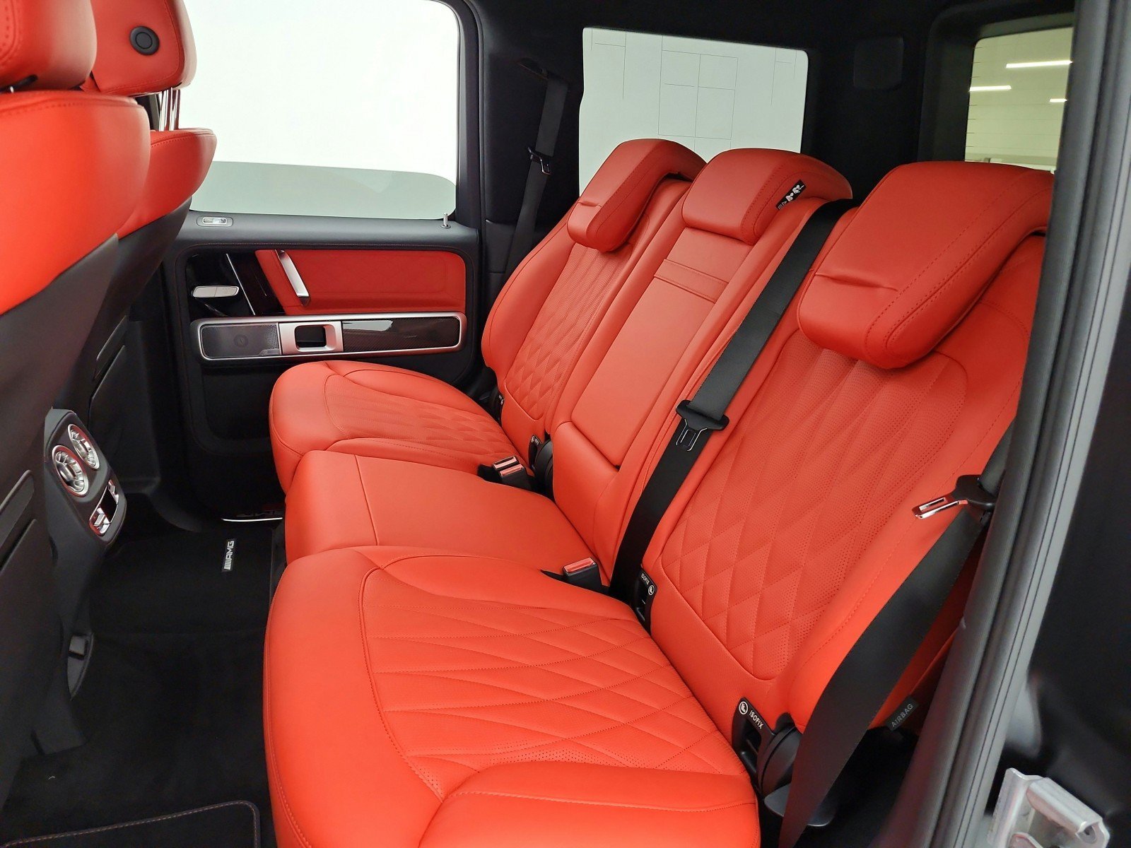 New 2026 MANUFAKTUR Night Black Magno Mercedes-Benz AMG® G 63 SUV image 42