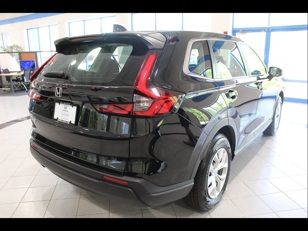 Certified Used 2024 Crystal Black Pearl Honda 1.5T AWD LX image 5