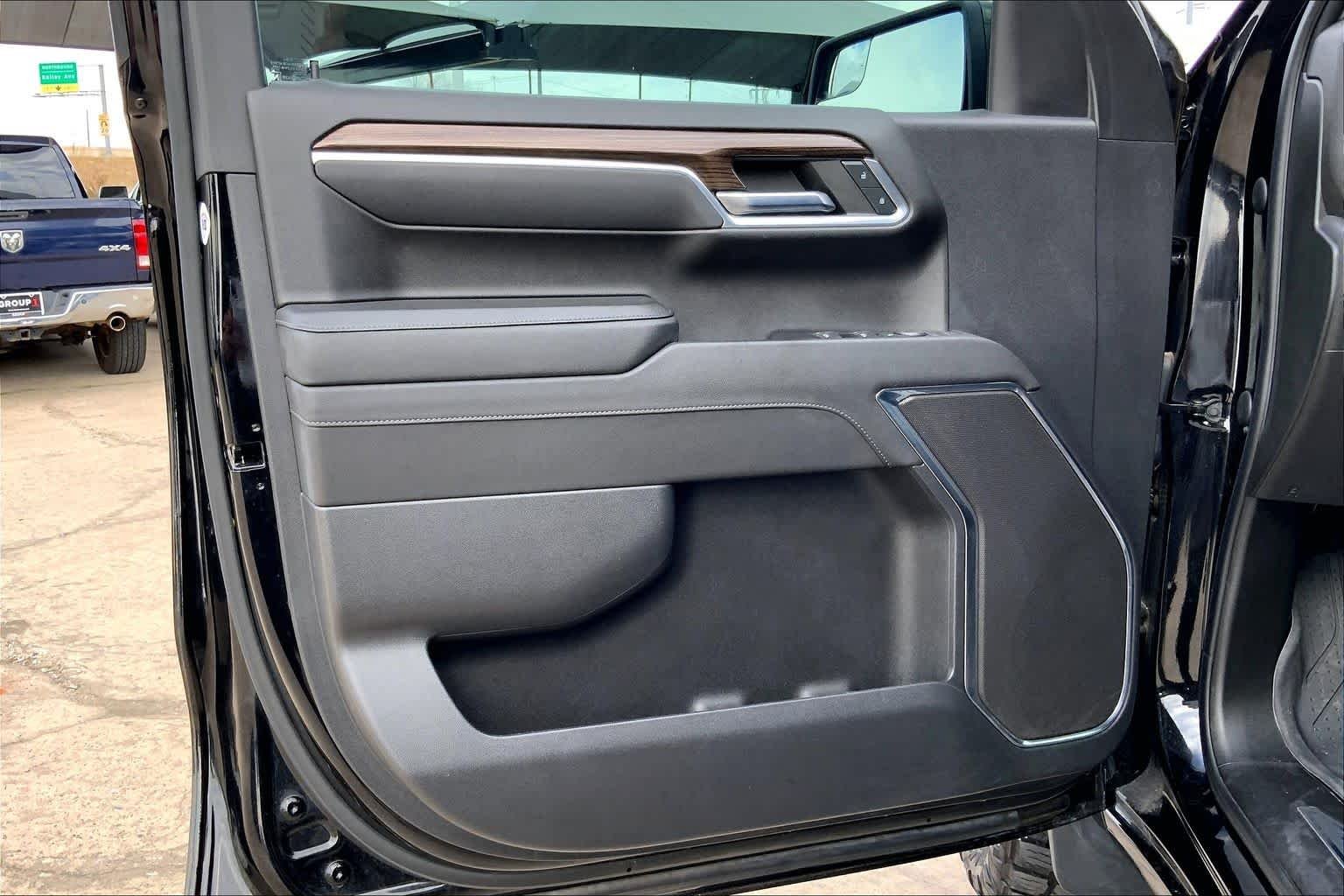 2023 Chevrolet Silverado 1500 RST - Photo 21