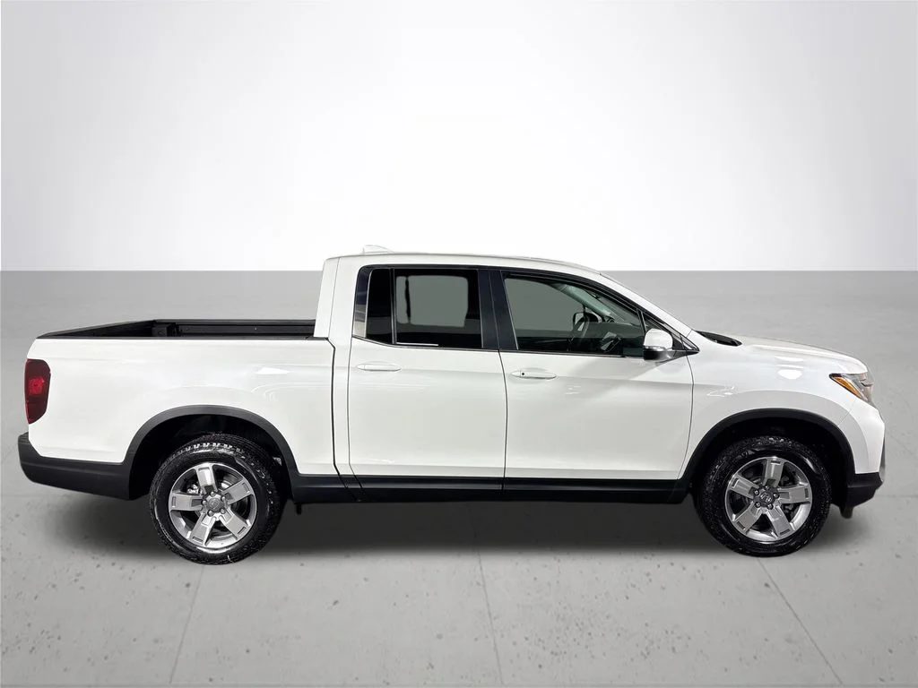 New 2026 Platinum White Pearl Honda RTL image 5