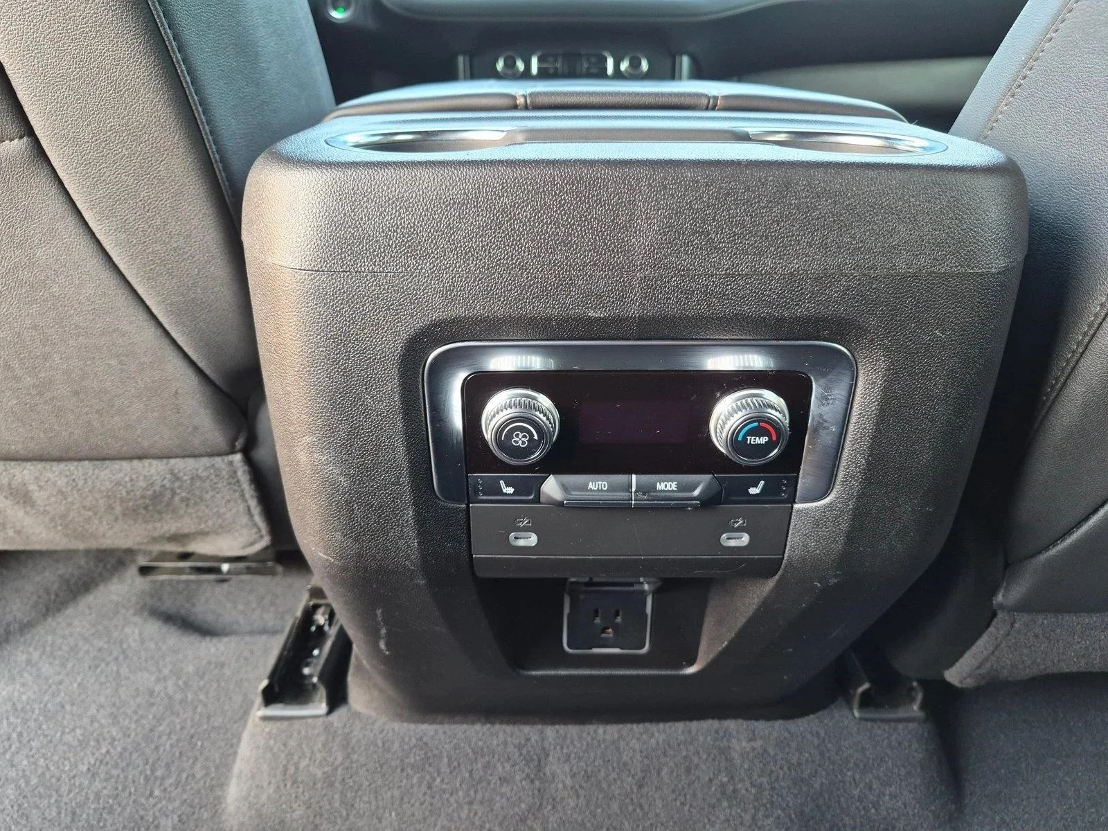 Used 2023 Summit White GMC AT4 image 18