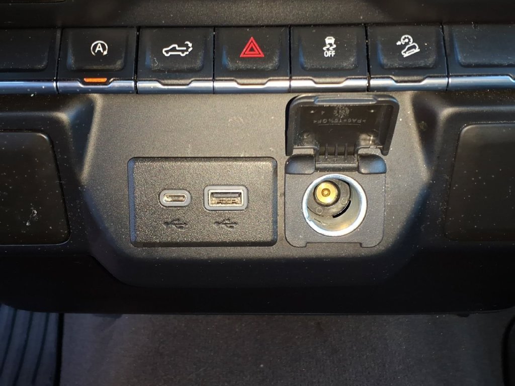 Used 2020 Blue Metallic Chevrolet LT image 15