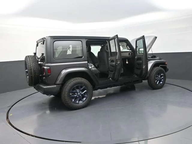 New 2026 Granite Crystal Metallic Clear-Coat Exterior Paint Jeep  image 35