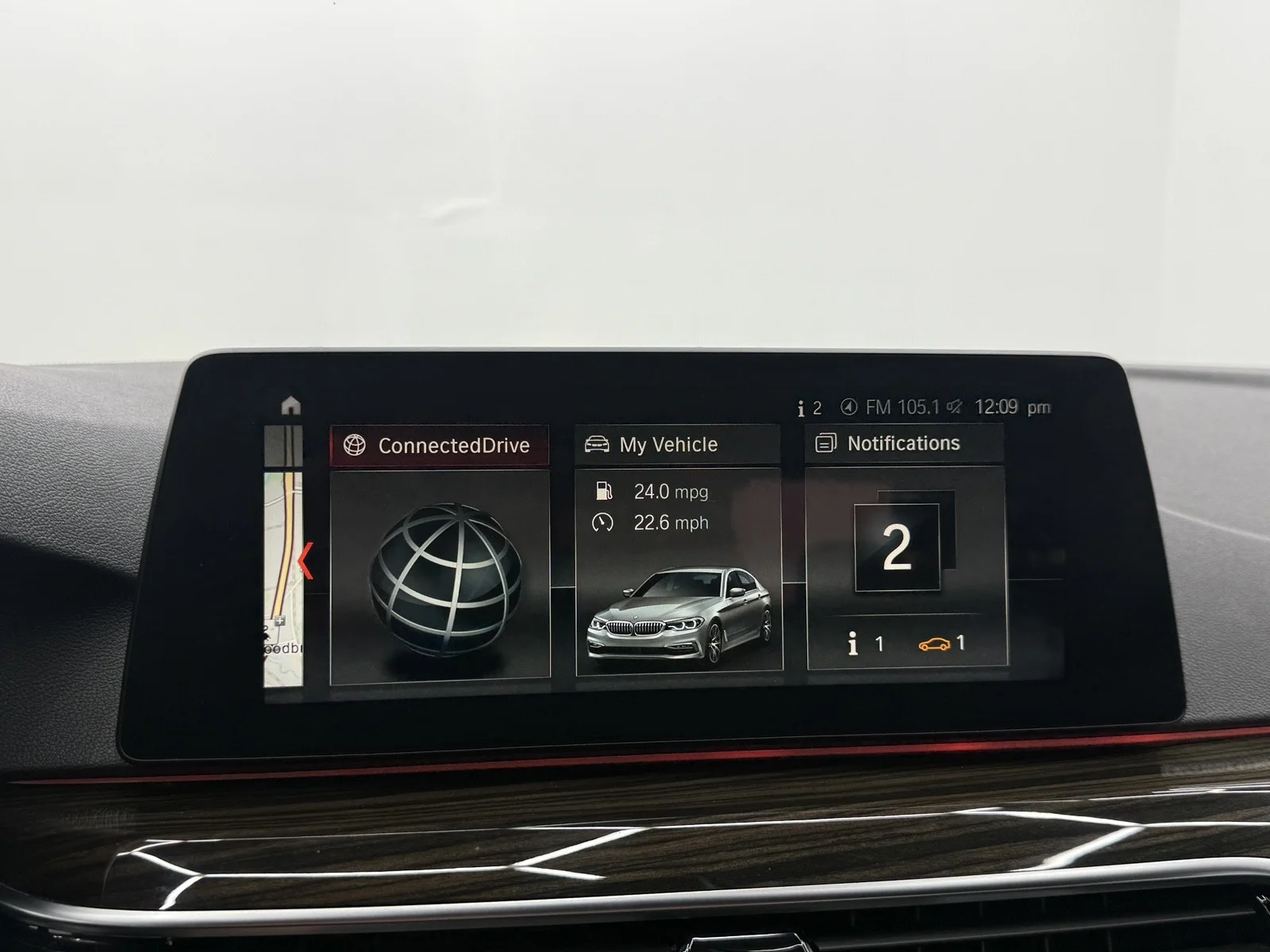 Used 2018 Bluestone Metallic BMW 530e xDrive iPerformance image 19